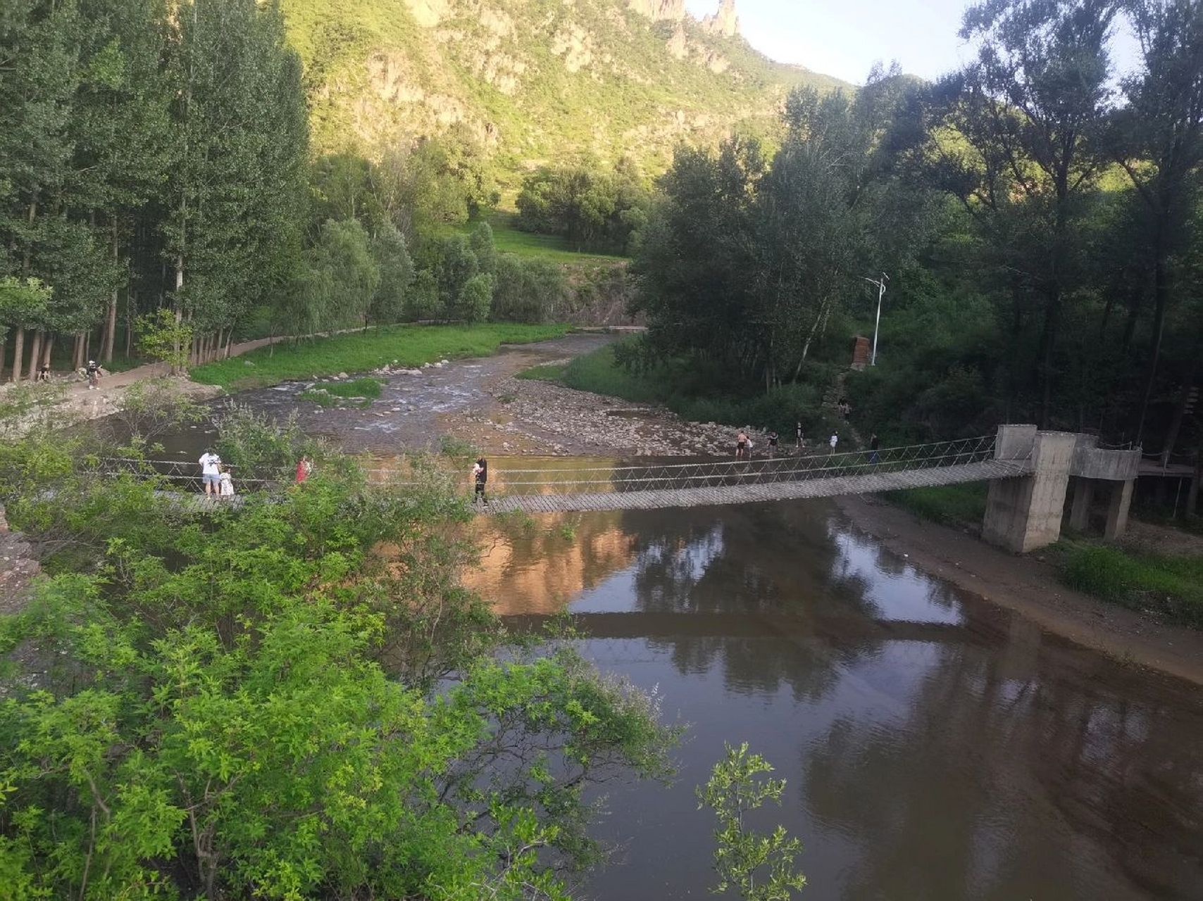 灵丘花塔村一日游 灵丘花塔村一日游,门票20元,进村要经过一条一公里