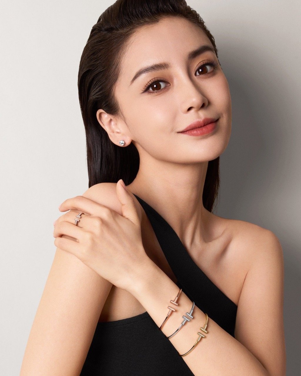 蒂芙尼angelababy# 做自己,不设限[心]高清大图美美送上!@angelabay