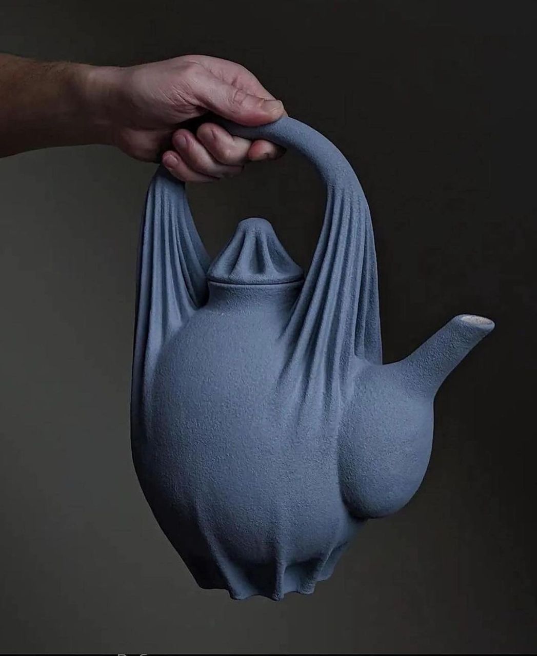 创意设计 | "被包裹的茶壶" 一款极具创意的茶壶设计,看上去像是被一