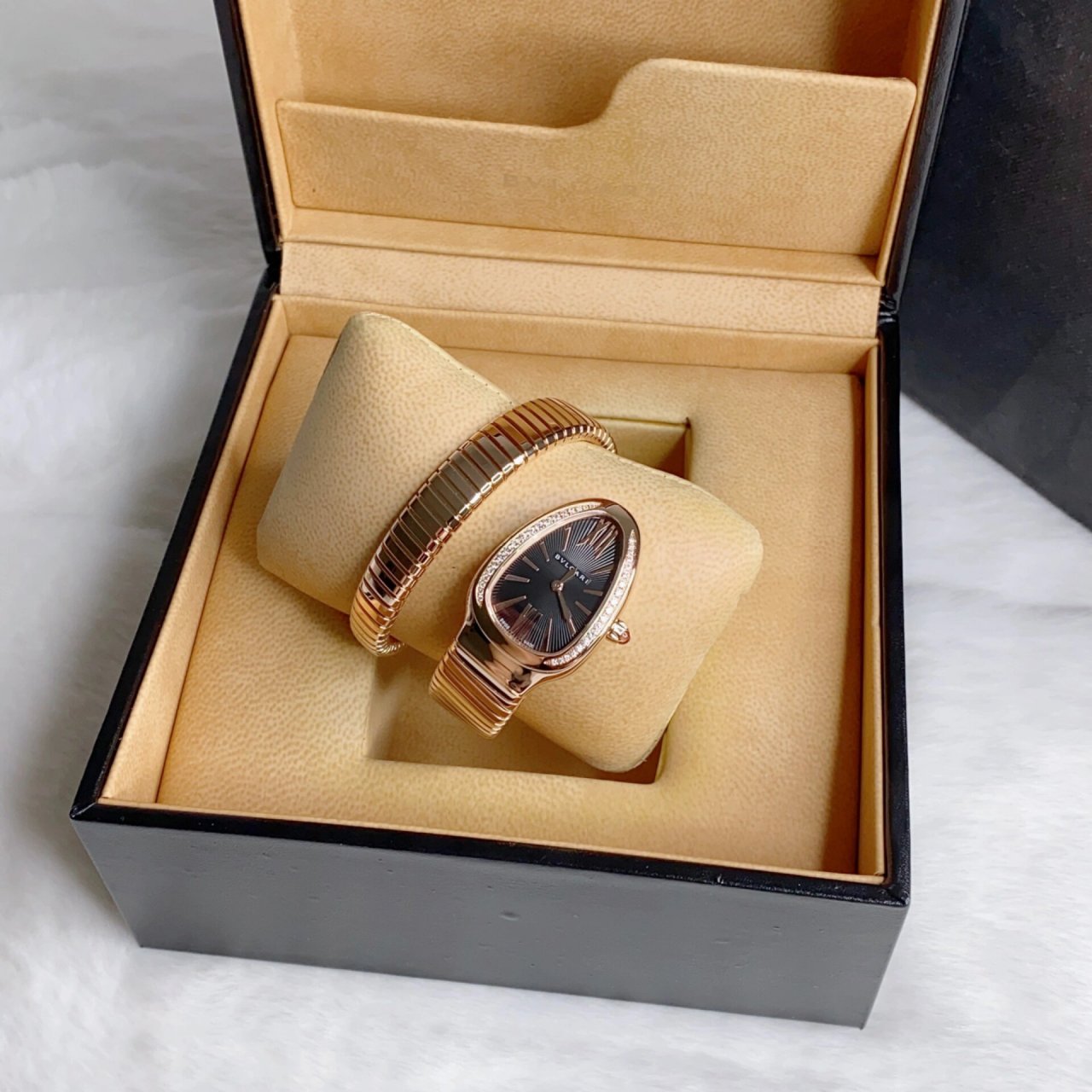 重量级宝格丽蛇头手表 6015系列:宝格丽serpenti系列 6015