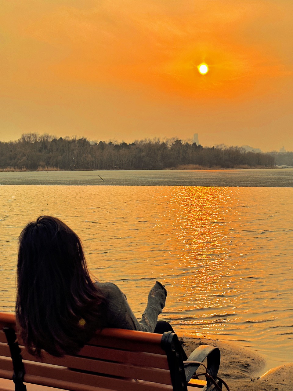 这是长春的南湖公园 地点:南湖公园金沙滩(直接定位金沙滩/东南门这个