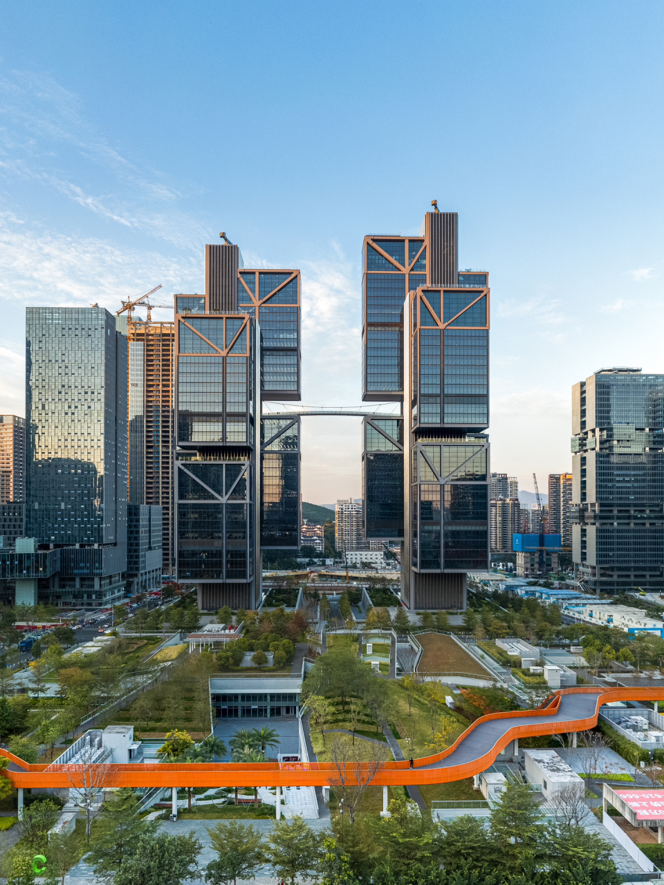 深圳大疆全球总部"天空之城" - 91:佳能eos r6   16-35 & dji air