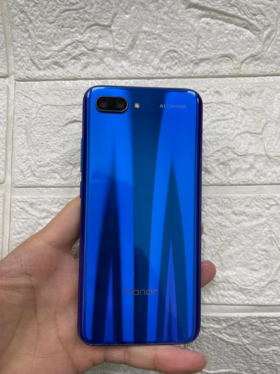 荣耀10 华为荣耀10  6 128 原装无拆修 全网通 92新 麒麟970处理器