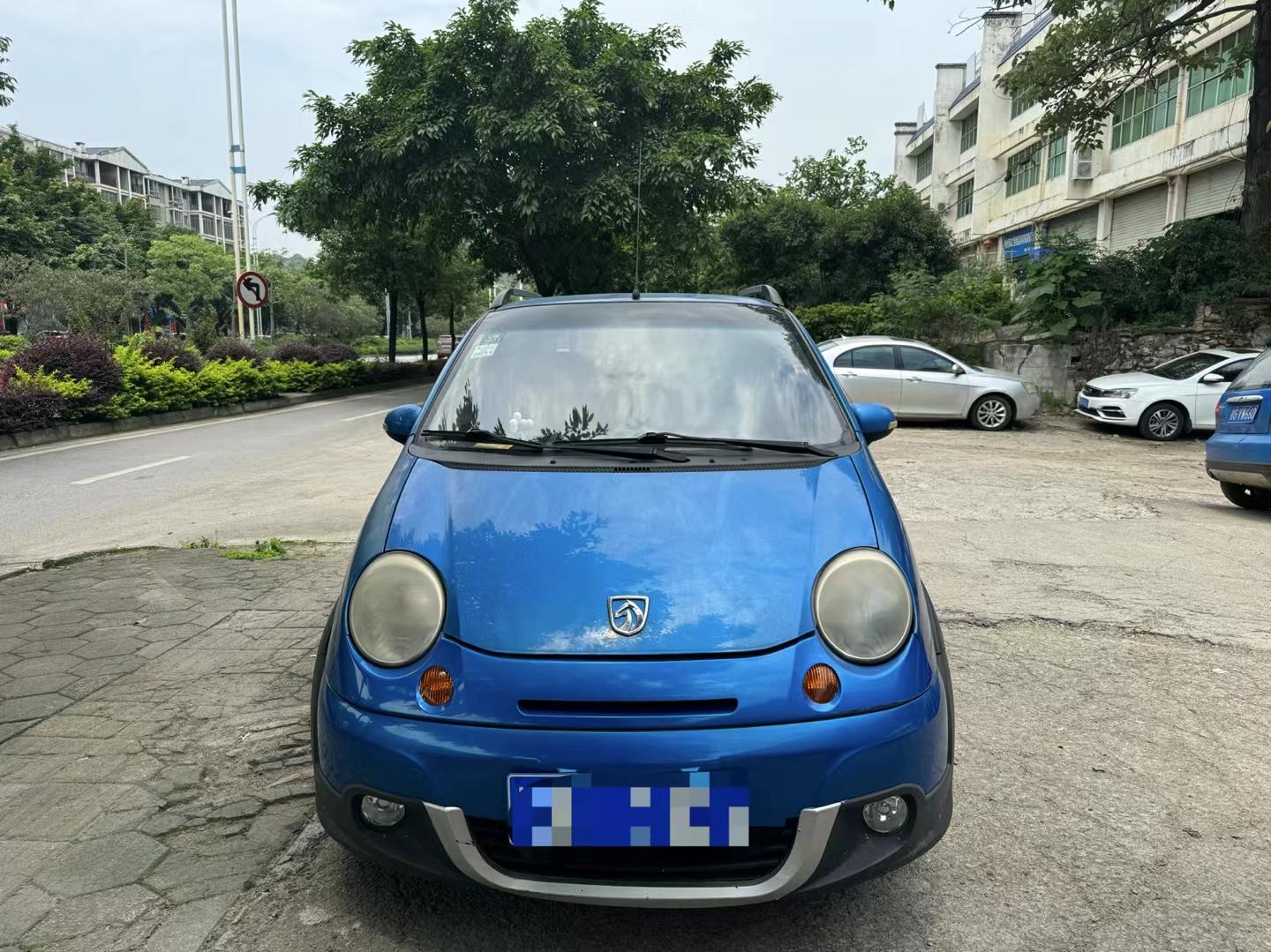 13年宝骏乐驰 1.2排量运动款 车况精品  空调冰西瓜