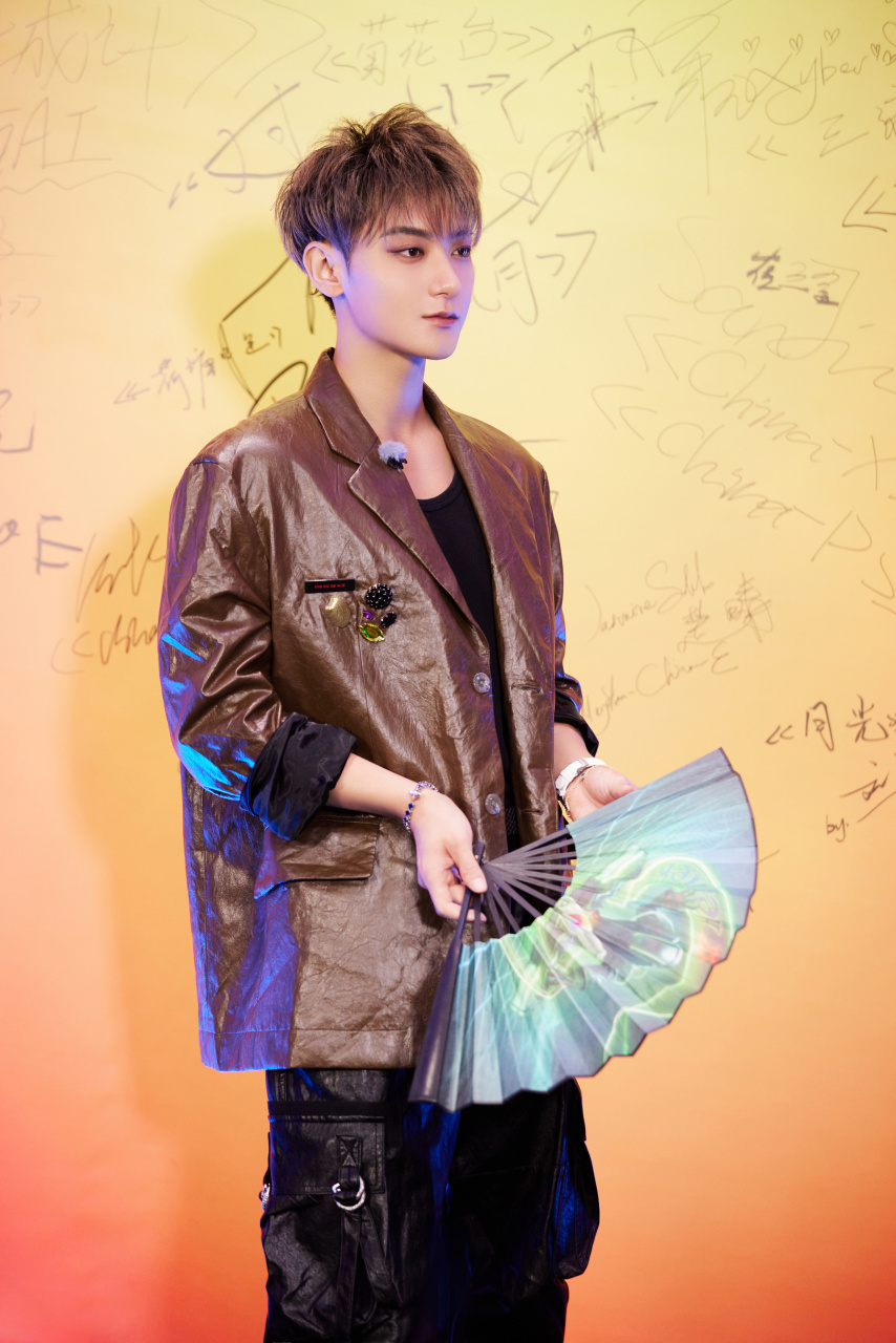 唐迪派对拉开帷幕,和ace- 一起开蹦,解锁一场奇妙之旅!