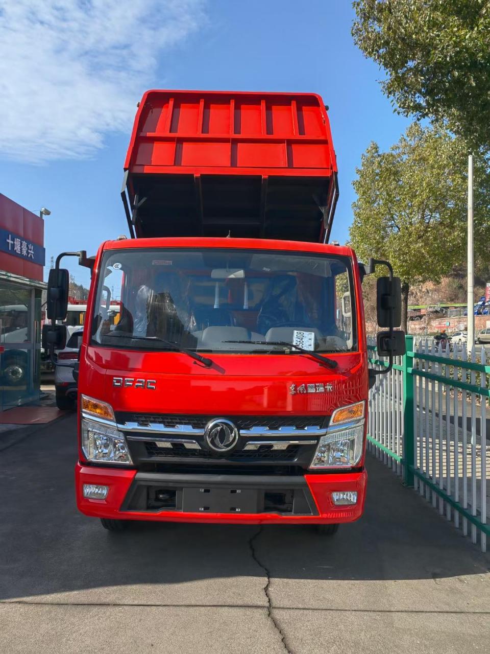 东风福瑞卡厢式车,蓝牌自卸车,平板,双排,各种车型军工品质,欢迎新老