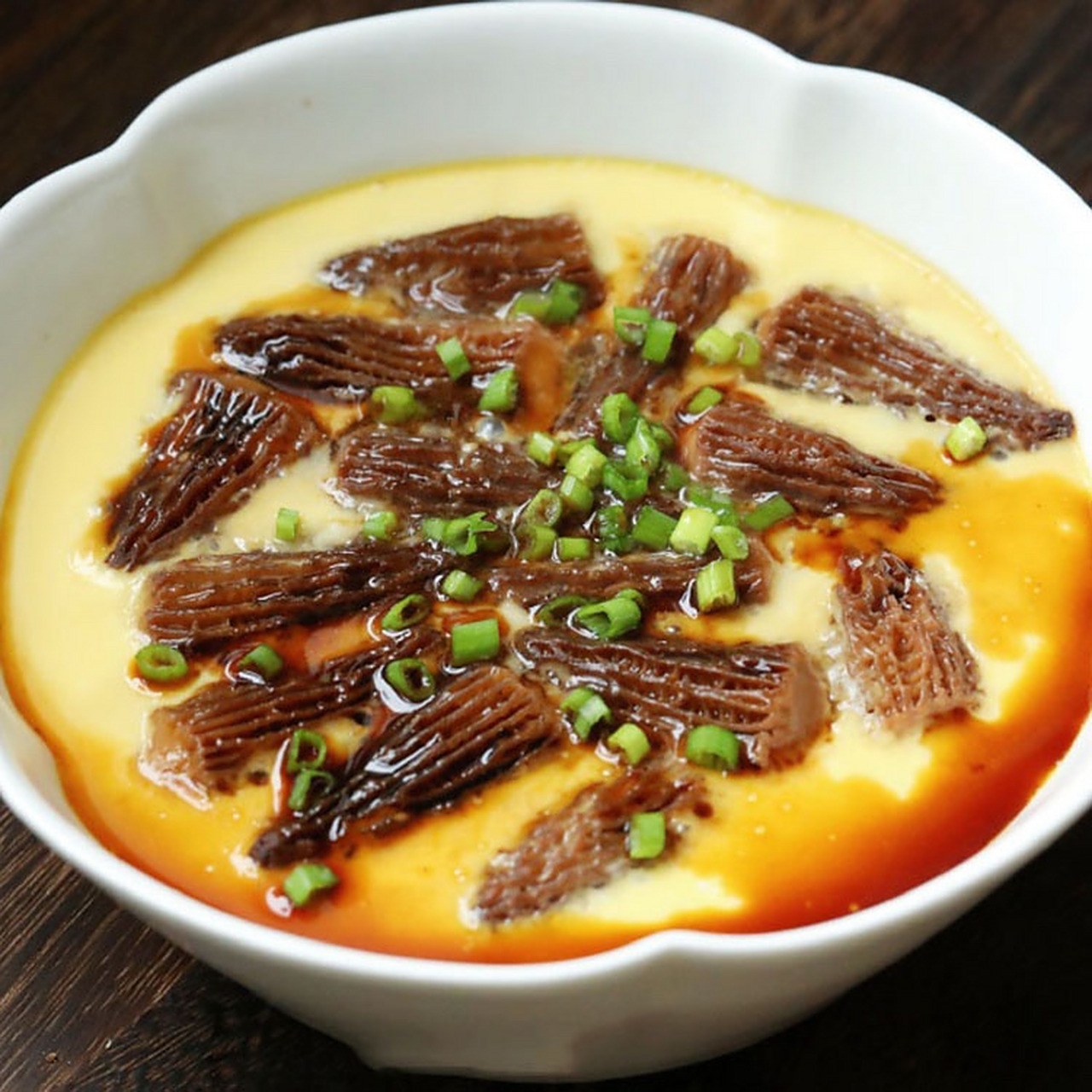 73做法步骤: 第1步,羊肚菌提前浸泡好洗净备用.