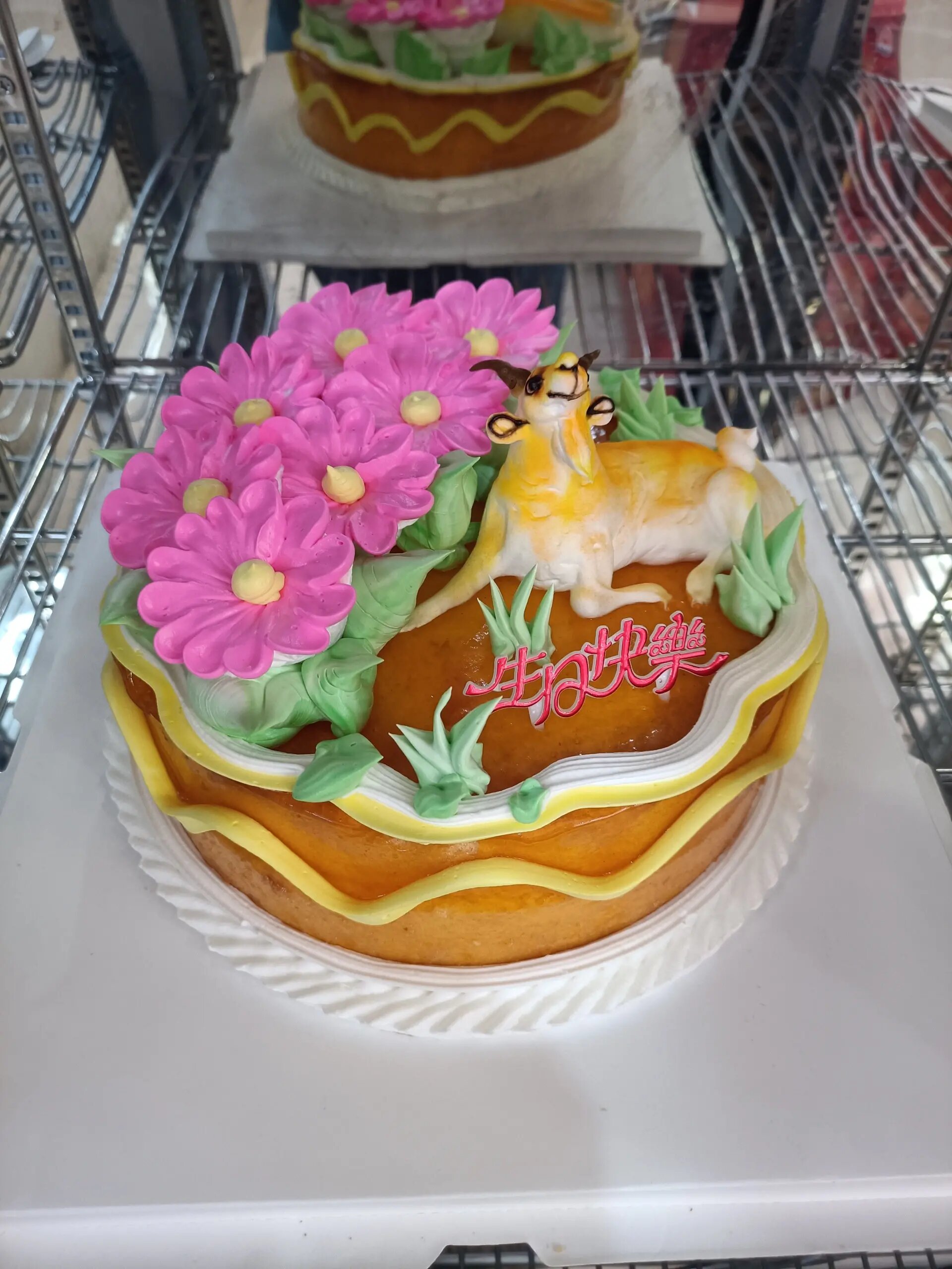 老式生肖蛋糕90 你们还会喜欢这个老式的果酱蛋糕和奶油蛋糕吗