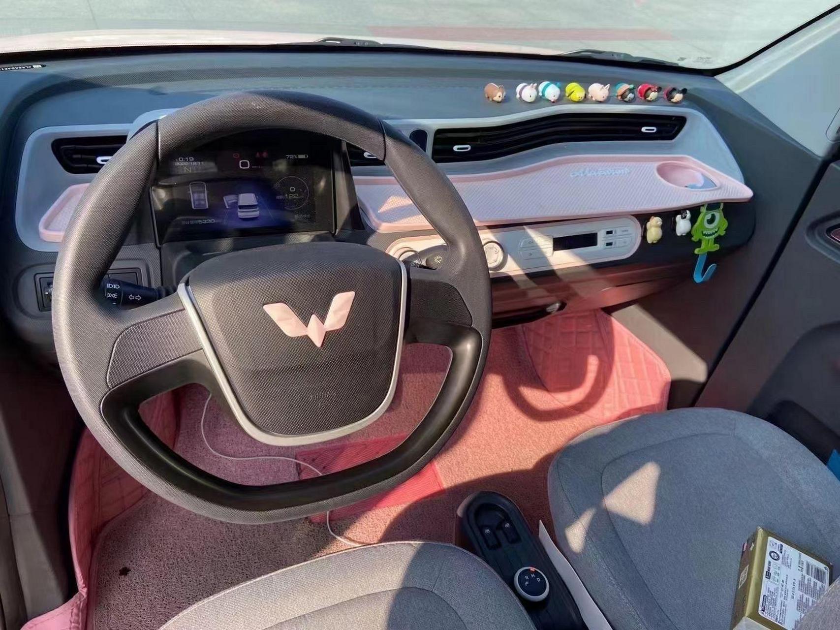 2022年五菱宏光miniev马卡龙170续航,22款亮标,最美白桃粉,小姐姐一手