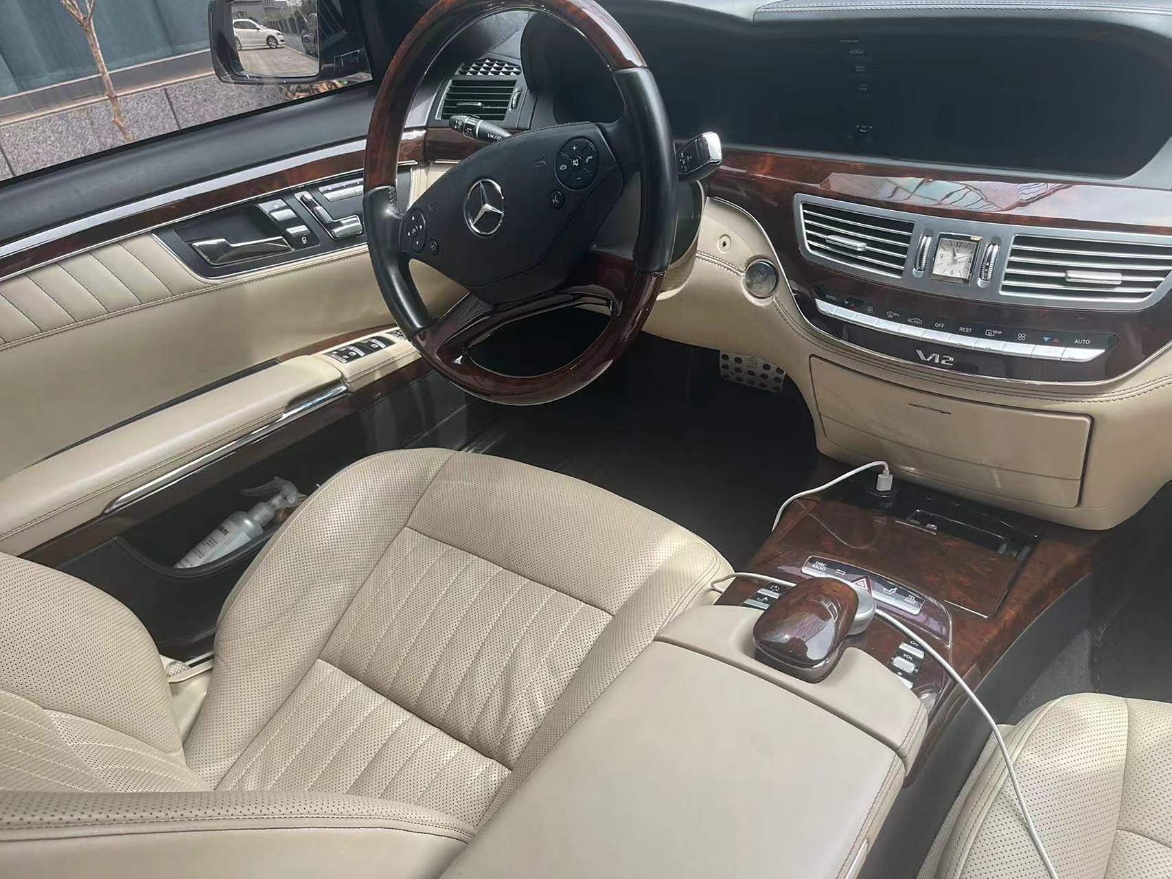 2017上牌奔驰 巴博斯 60s v12 缸 5.