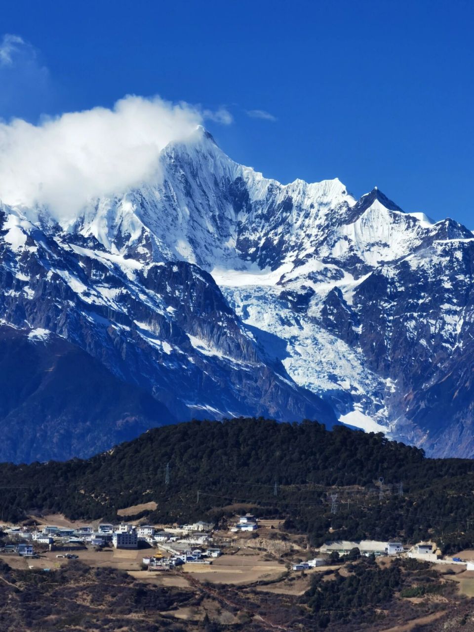 梅里雪山简介图片