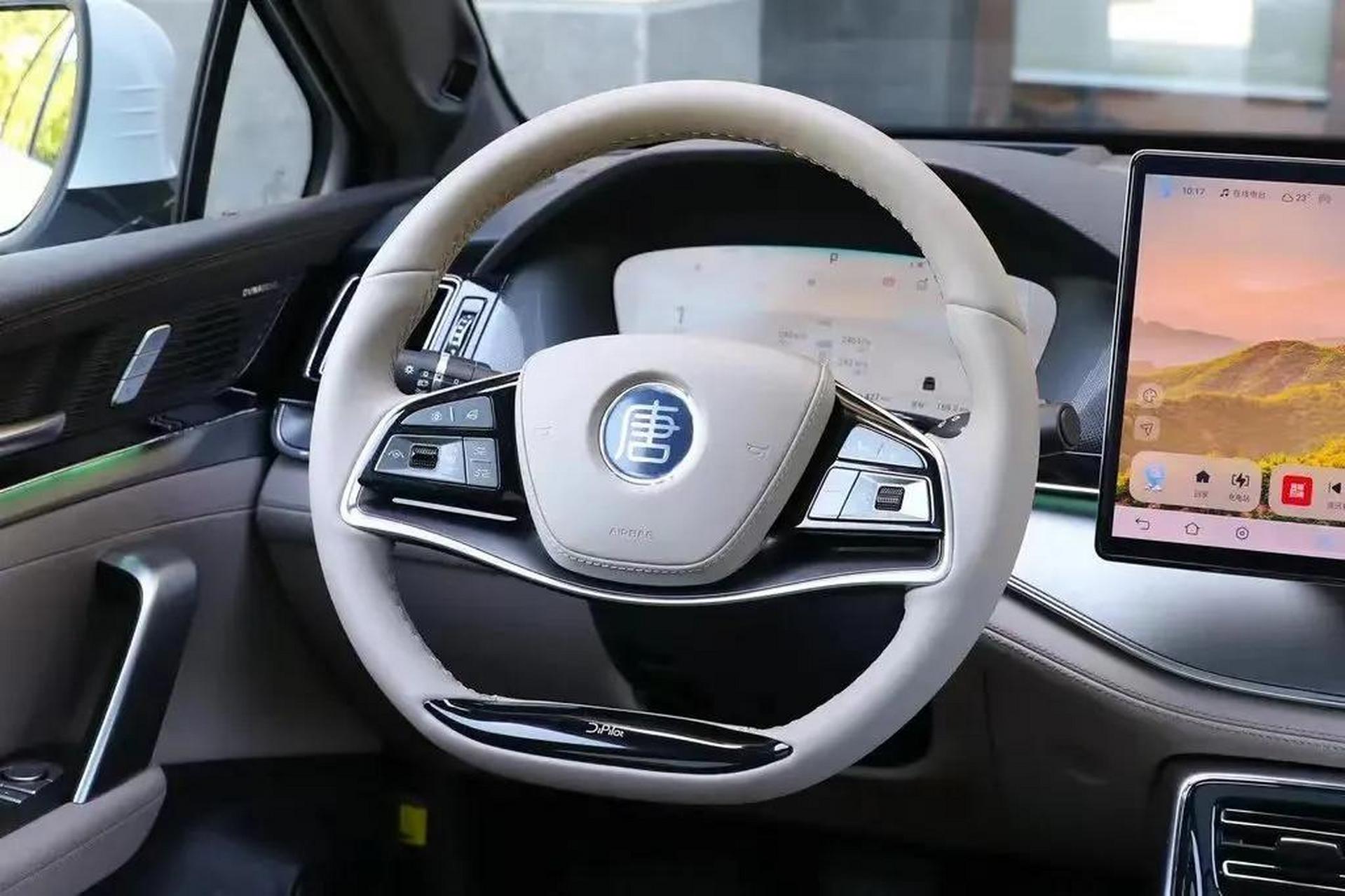 比亚迪王朝系列旗舰suv唐ev冠军版,唐dm-p冠军版/战神版,唐dm-i冠军版