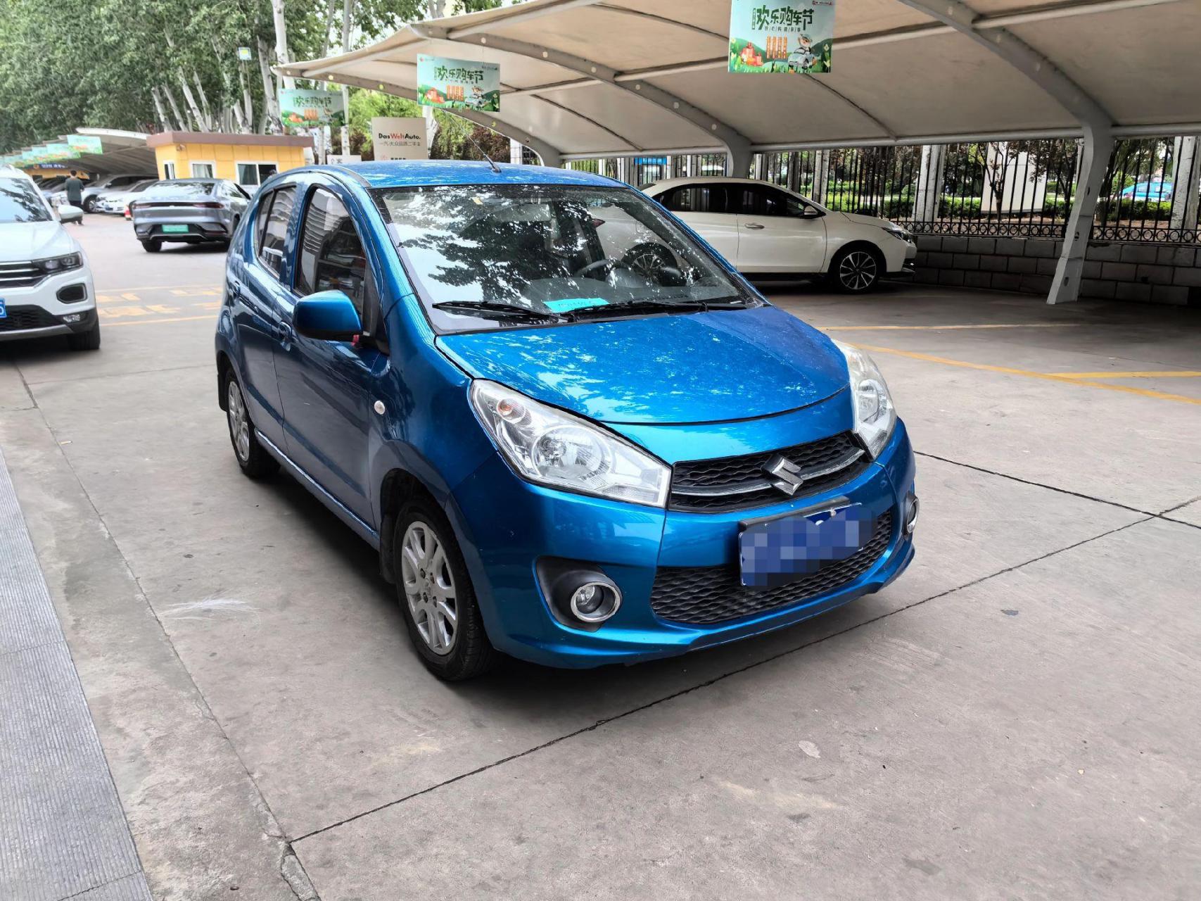 最近置换到店一台自动挡奥拓,本地美女一手车,原版车况,两个面补漆