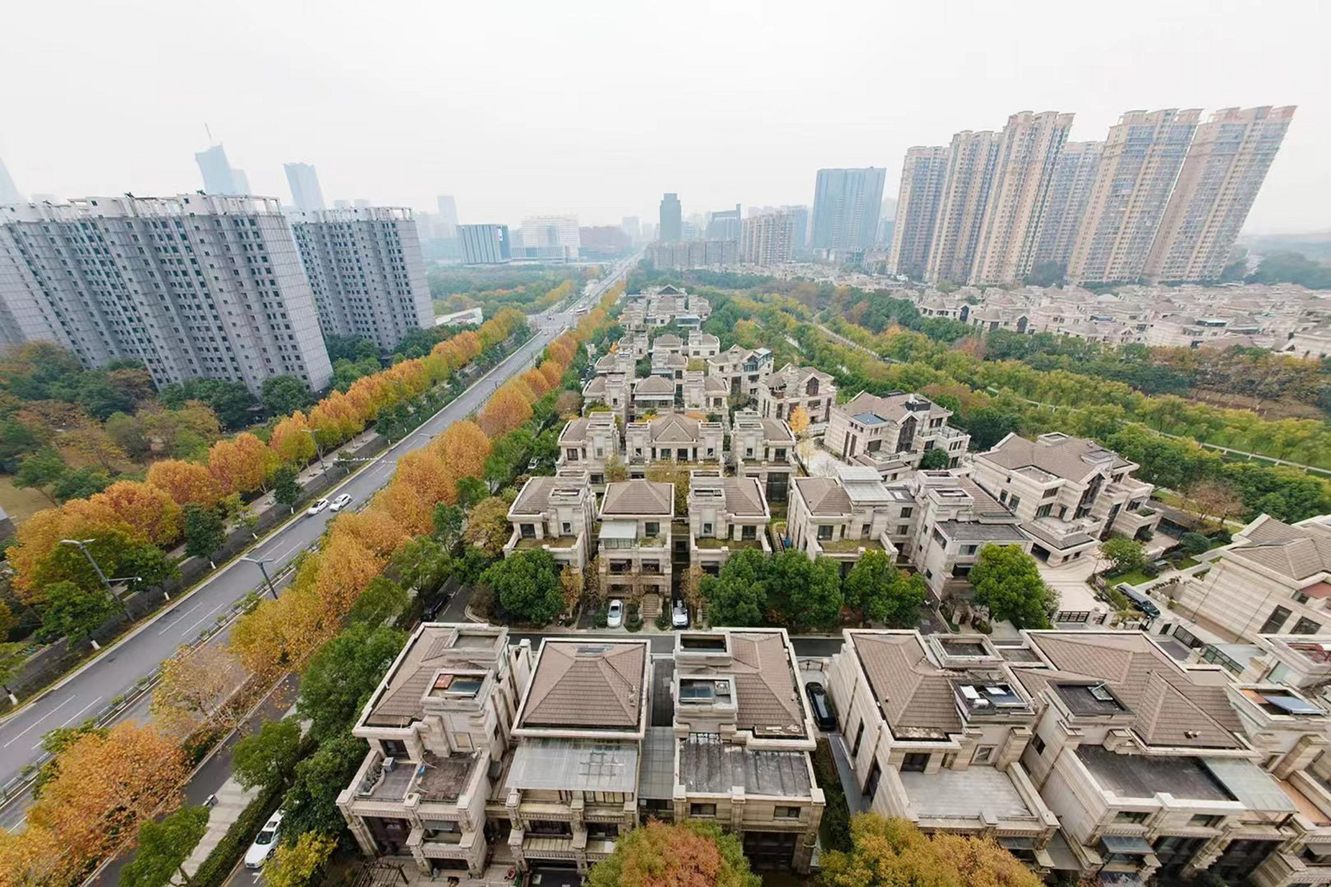 绿地·内森庄园 前排1号楼观景房 252平 出售980万