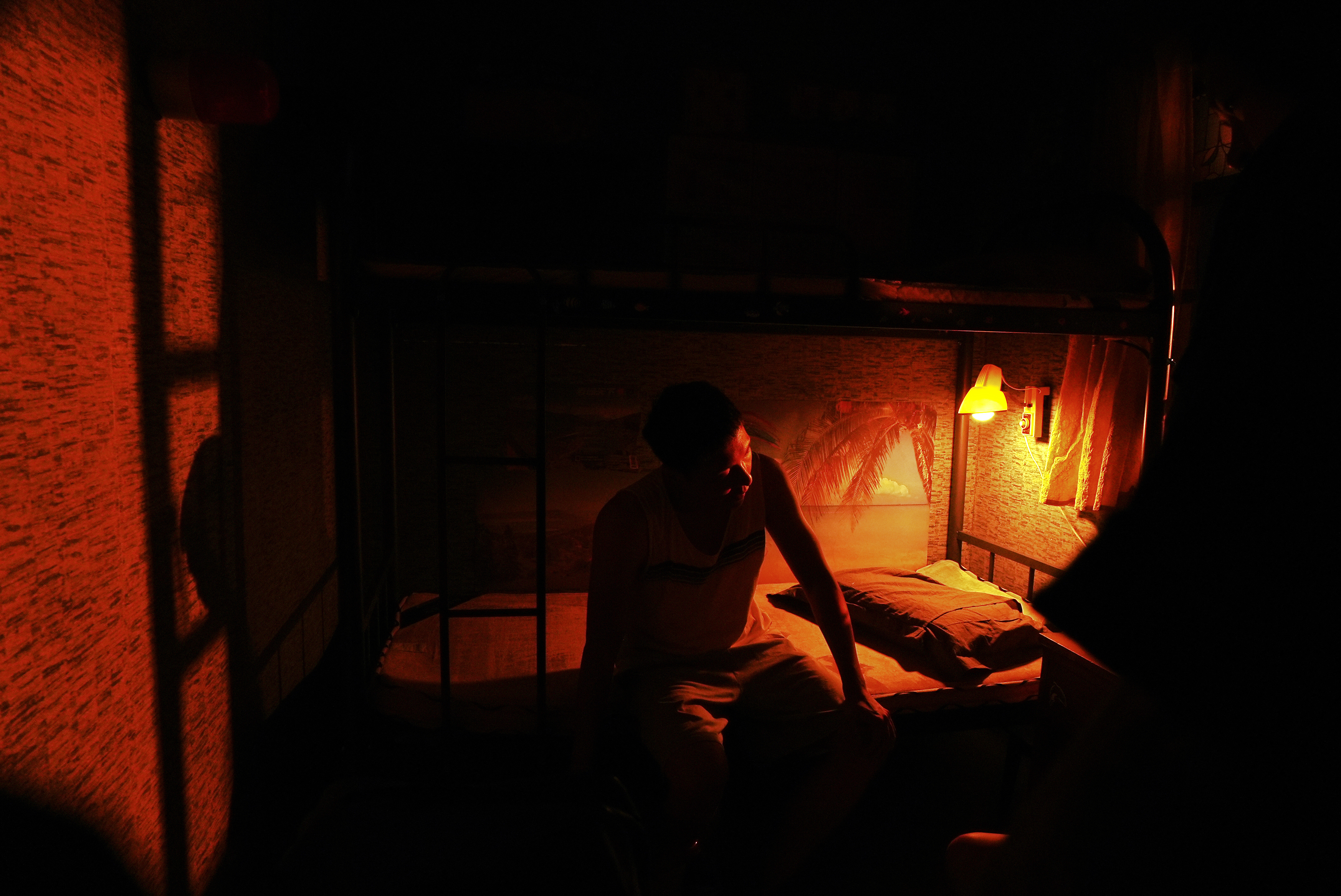 寂静的世界也有温情相伴,此刻无声胜万言