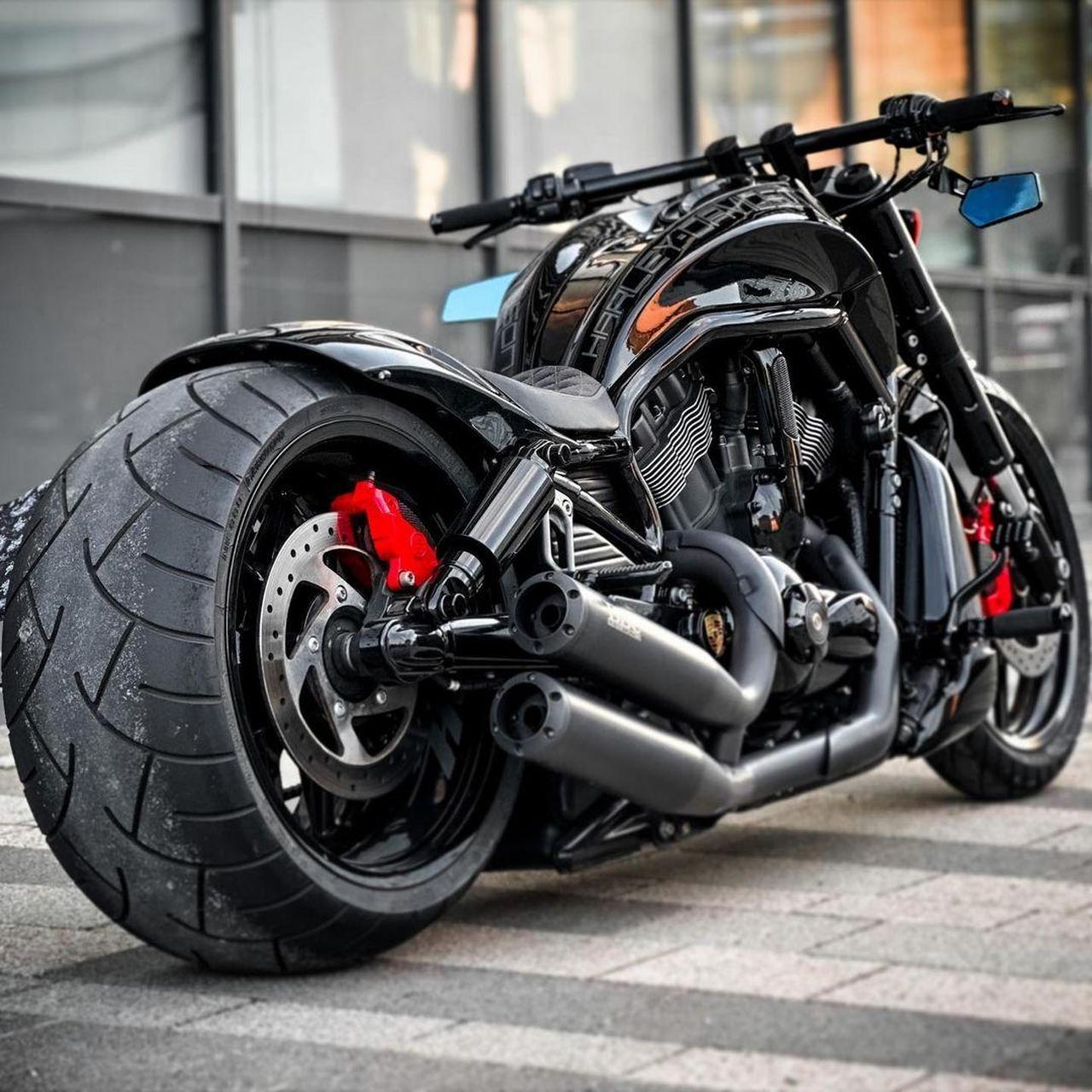 v-rod. 哈雷  威路德  重机车