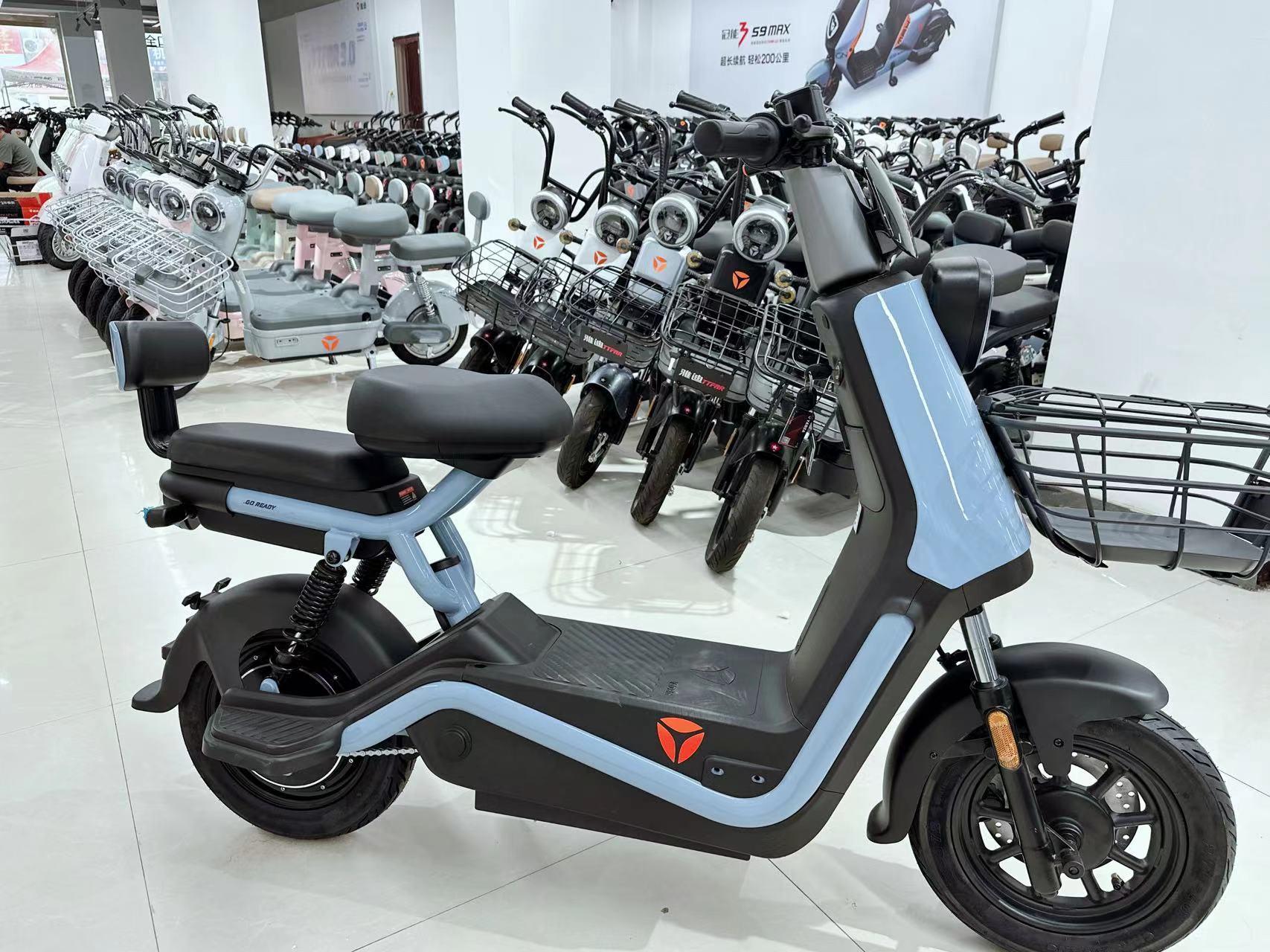 新款上市 雅迪领锐,续航100公里 高端的配置! 福利的价格!