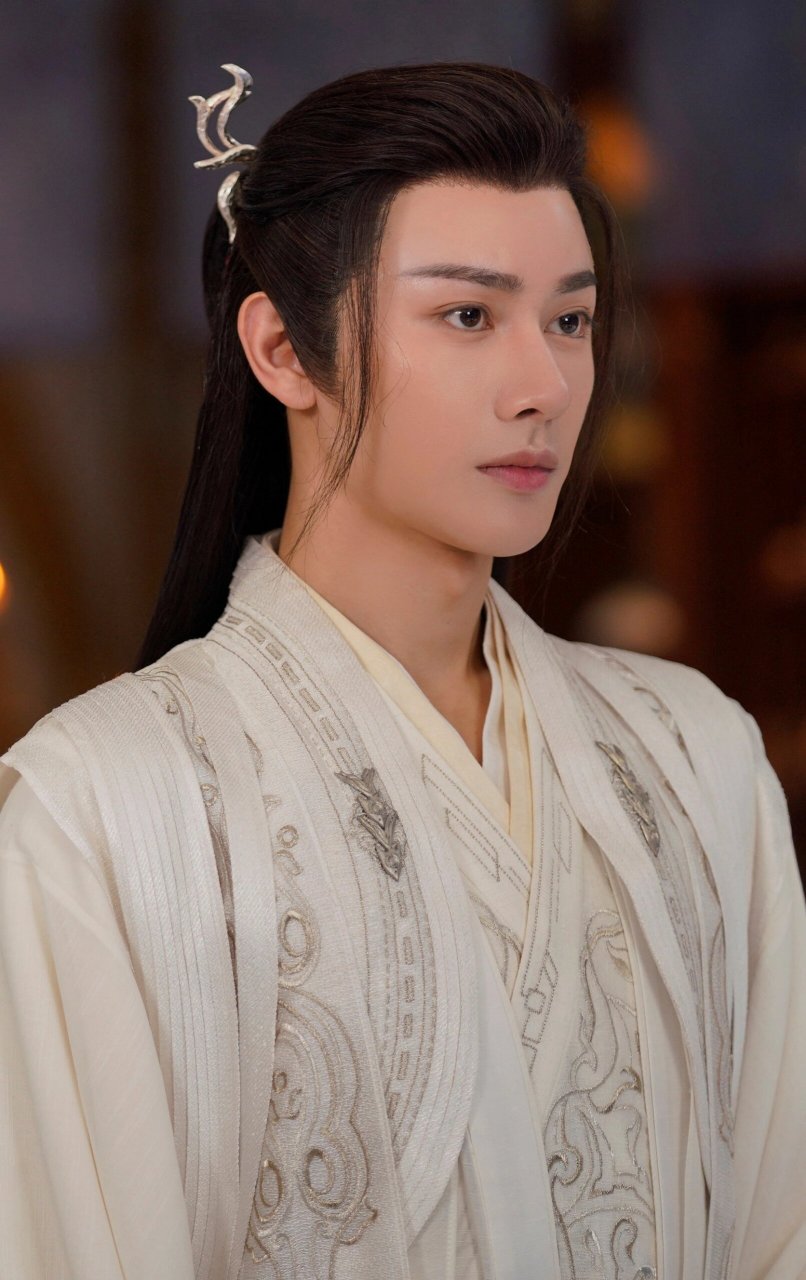 王佑硕    长岄壁纸