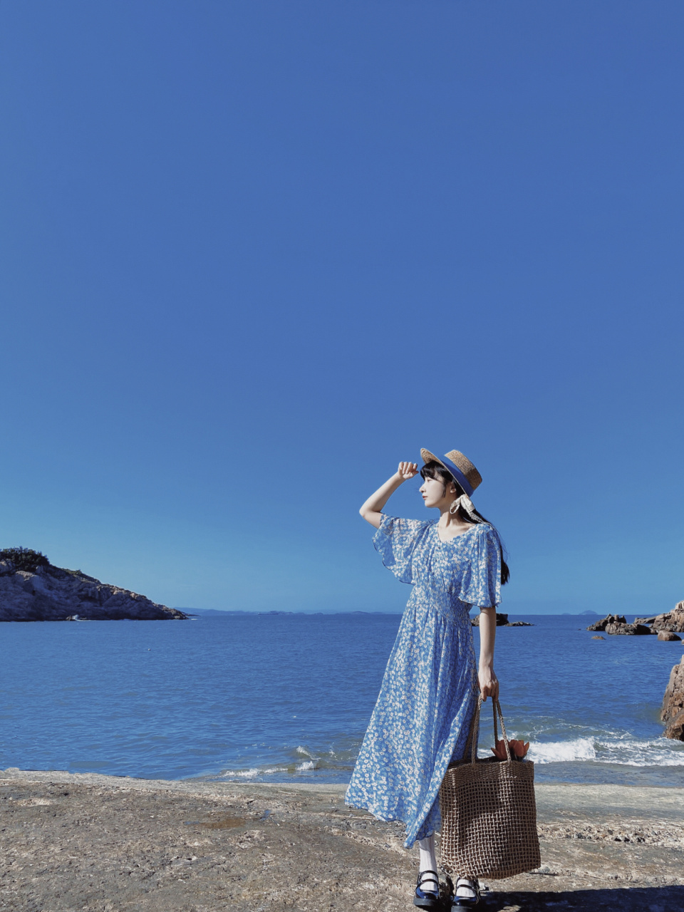 海边夏日氛围感拍照98唯美少女感海边pose 98 太喜欢看海了!