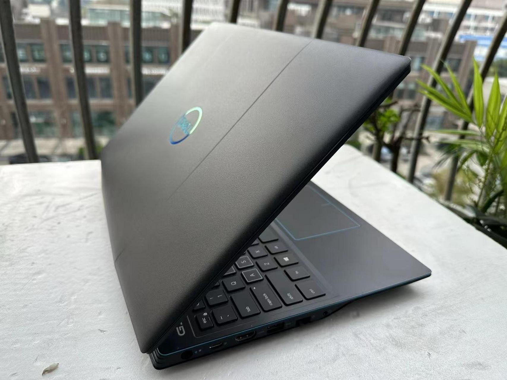 戴尔g3  3590   cpu i7 9750h 六核处理器 内存 16g   硬盘 512g 显卡