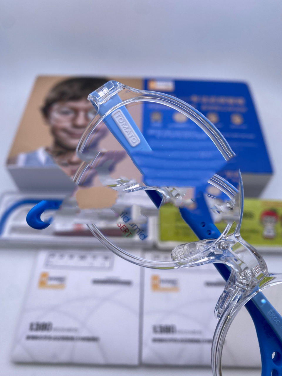 近视离焦镜片 	 官方售价:398090 价格:146090 番茄儿童镜架:350