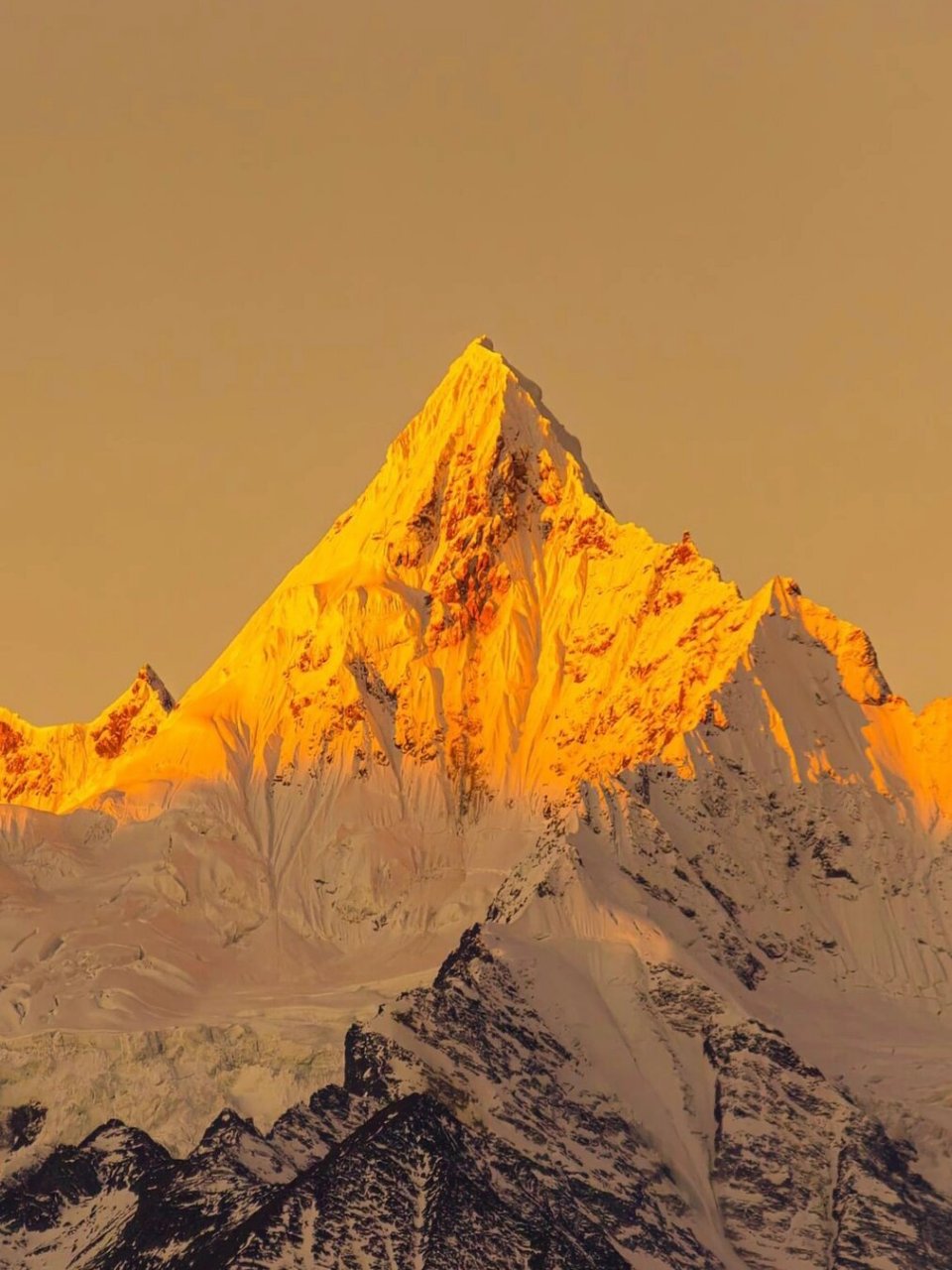 一组好看日照金山(原图) 一组好看的无水印日照金山壁纸,点赞给你们呀