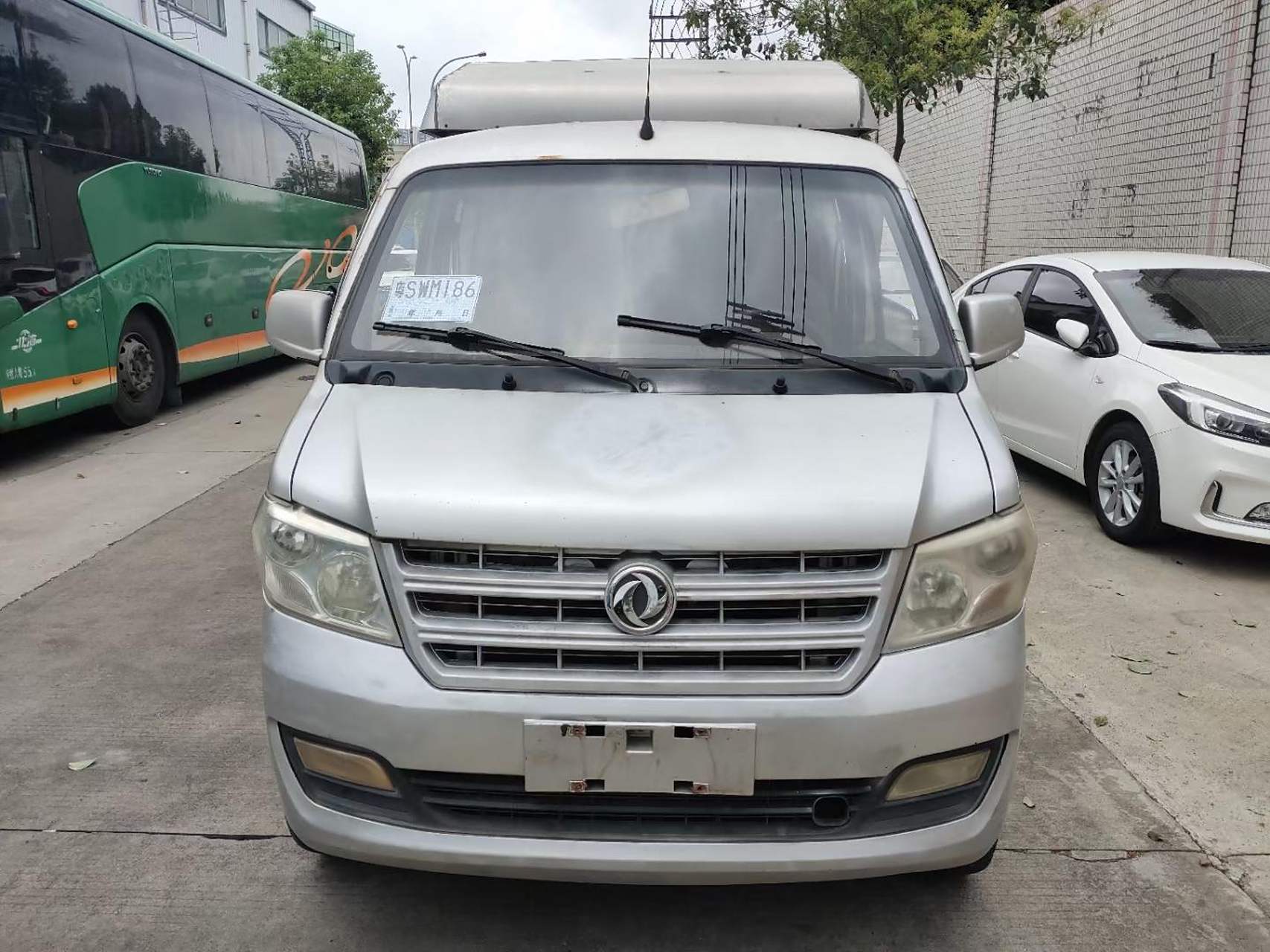 东风小康c32双排小卡平板小货车带隔热保温水果箱,三面可开卖水果利器