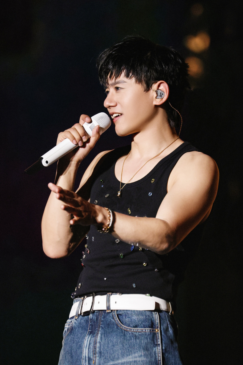 张杰 未·live-「曜·北斗」巡回演唱会沈阳站第一场圆满成功!