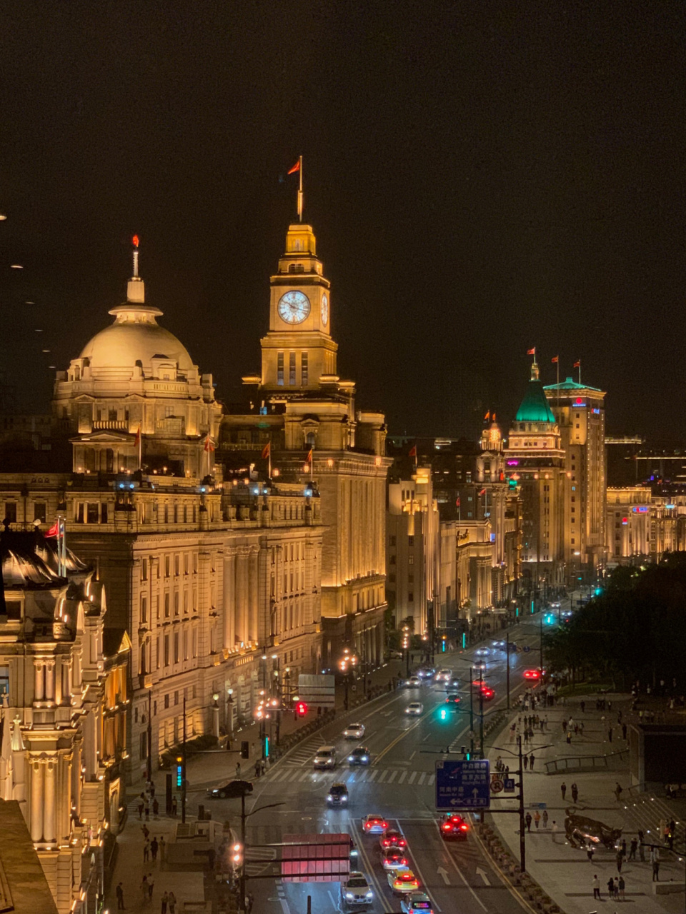 上海探店 这家黑珍珠餐厅看外滩夜景绝了 这家意大利餐厅就在外滩的