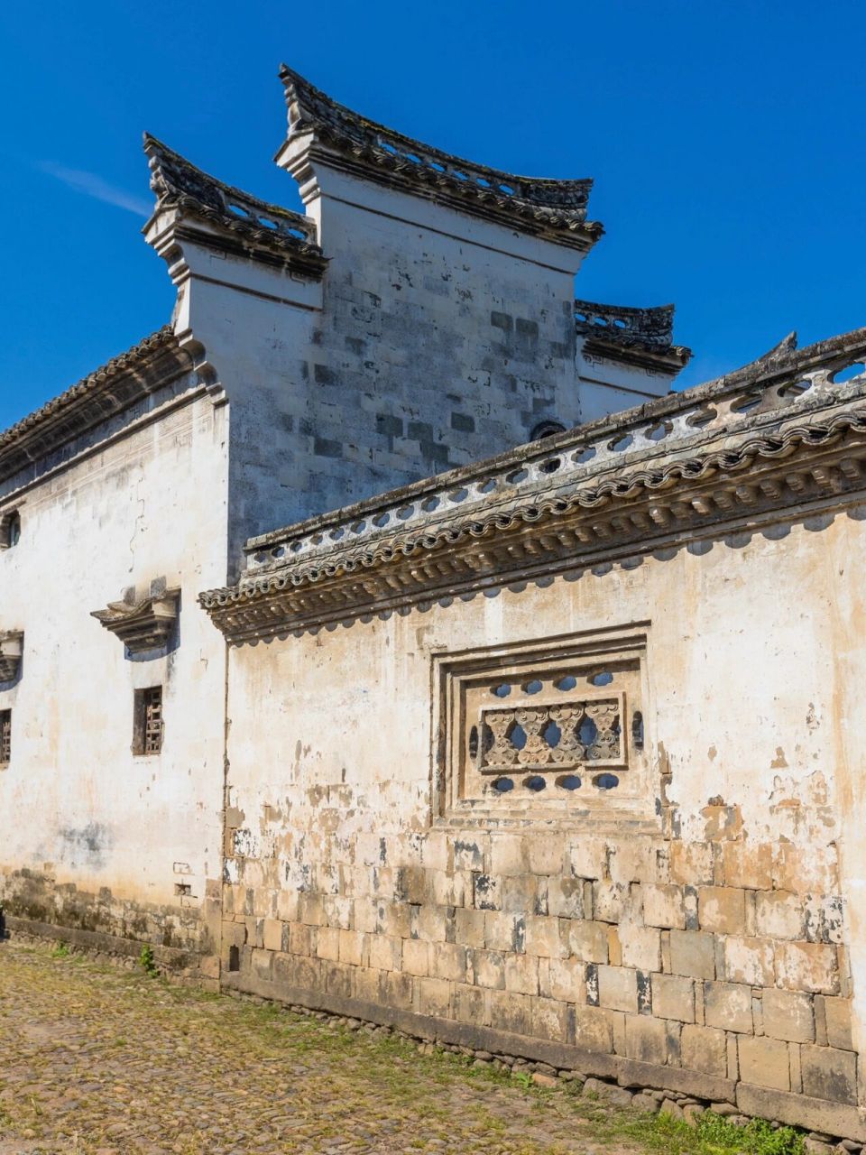 缙云河阳古民居〡江南罕见的千年文化古村落    · 这是一个有着1100