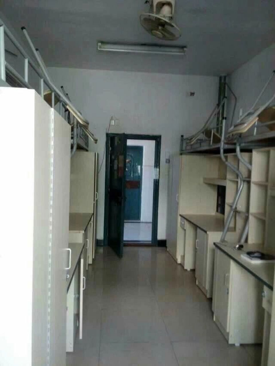 我是江西经济管理干部学院贴吧吧主,下面我为学弟学妹们介绍学校的玩