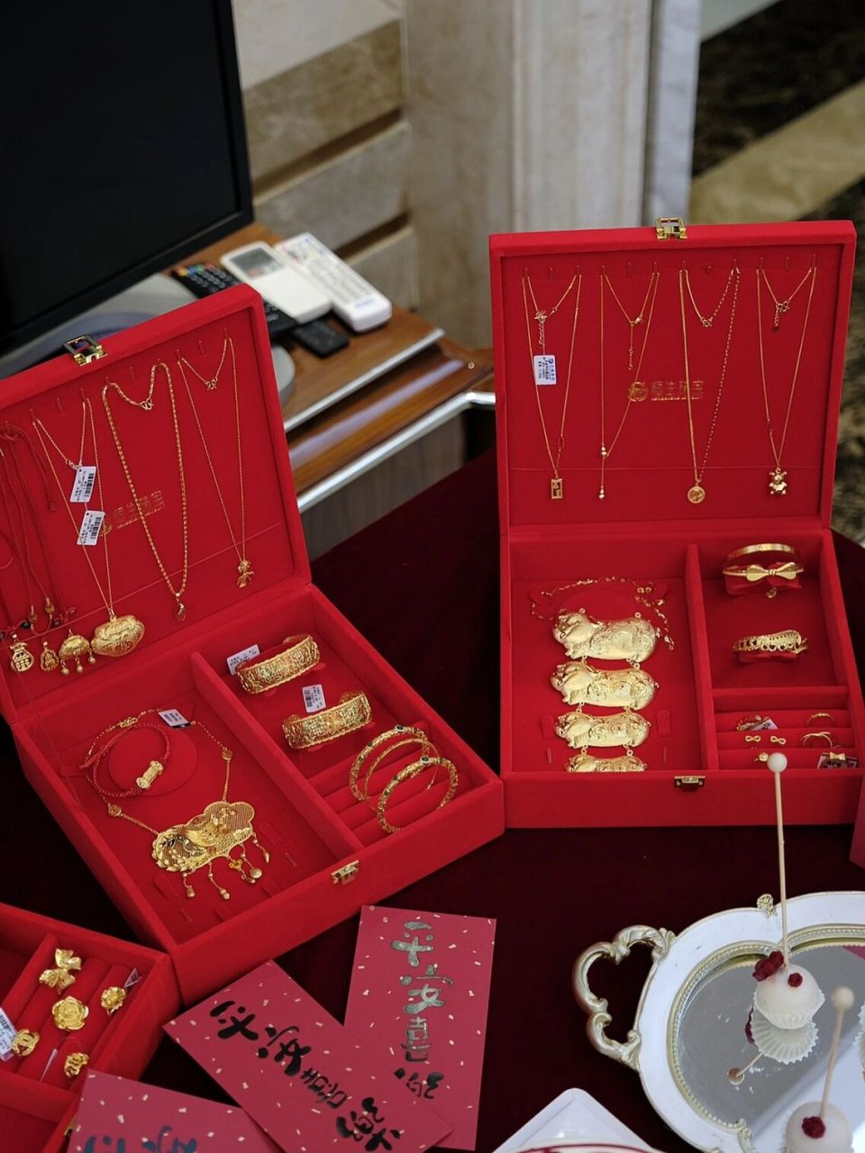 潮汕习俗出花园  花园清净大吉祥 平步青云学贤贤 学业更上一层楼