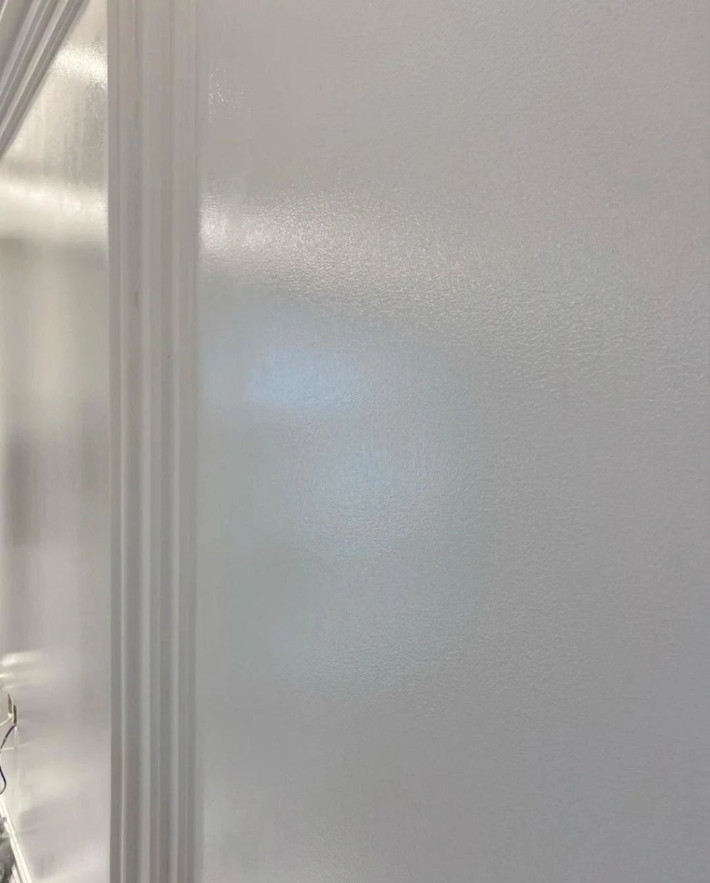 艺术漆(蛋壳光) 95蛋壳光艺术涂料,表面质感和光泽类似鸡蛋.