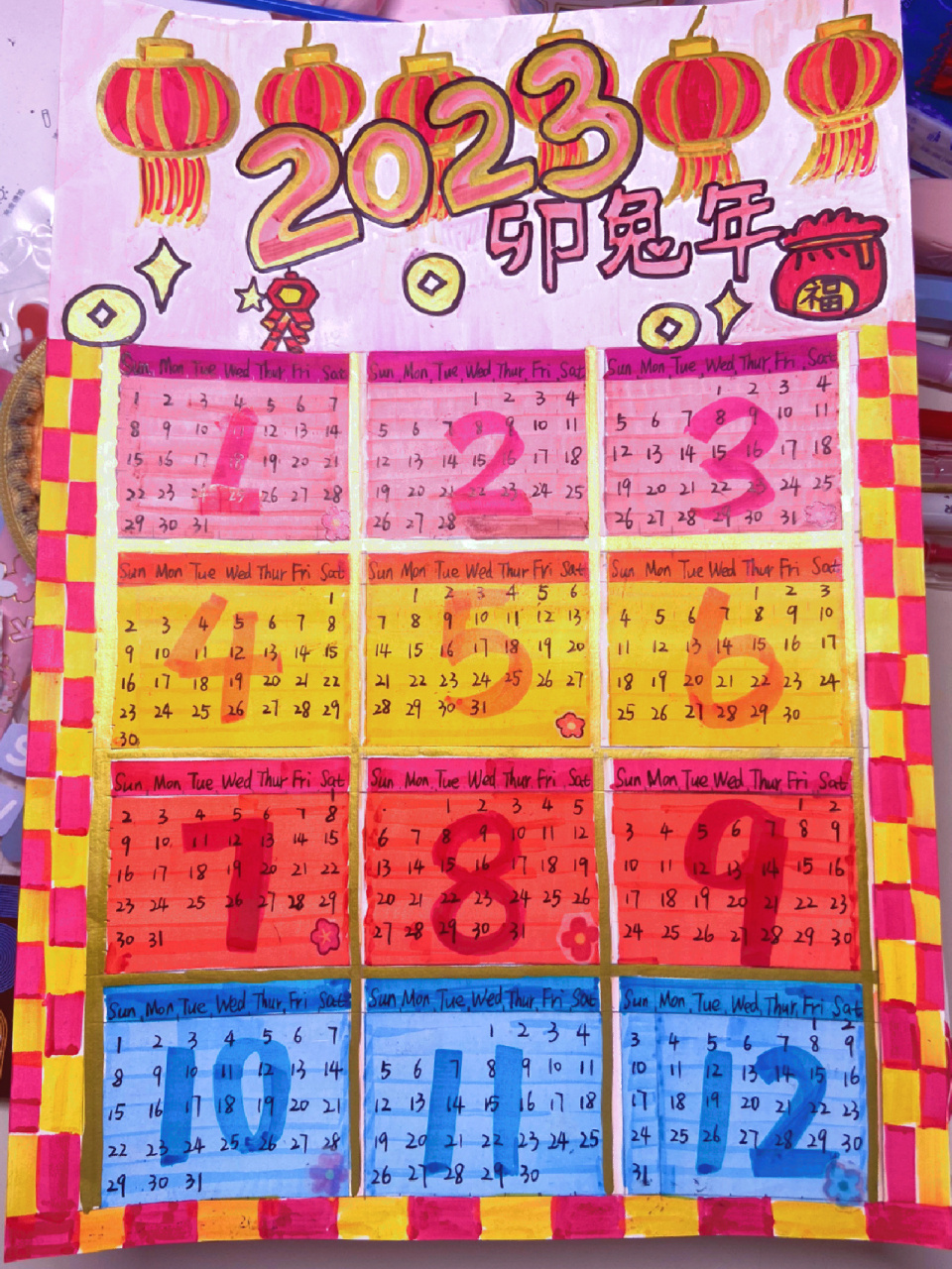 三年级寒假作业:自制年历 寒假就是一直做啊一直   等照片打印出来年