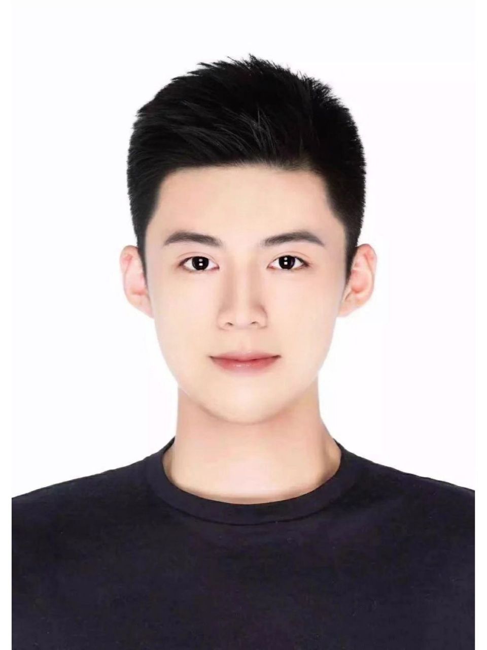 手机怎么拍白底证件照照片教程 手机怎么拍白底证件照照片?