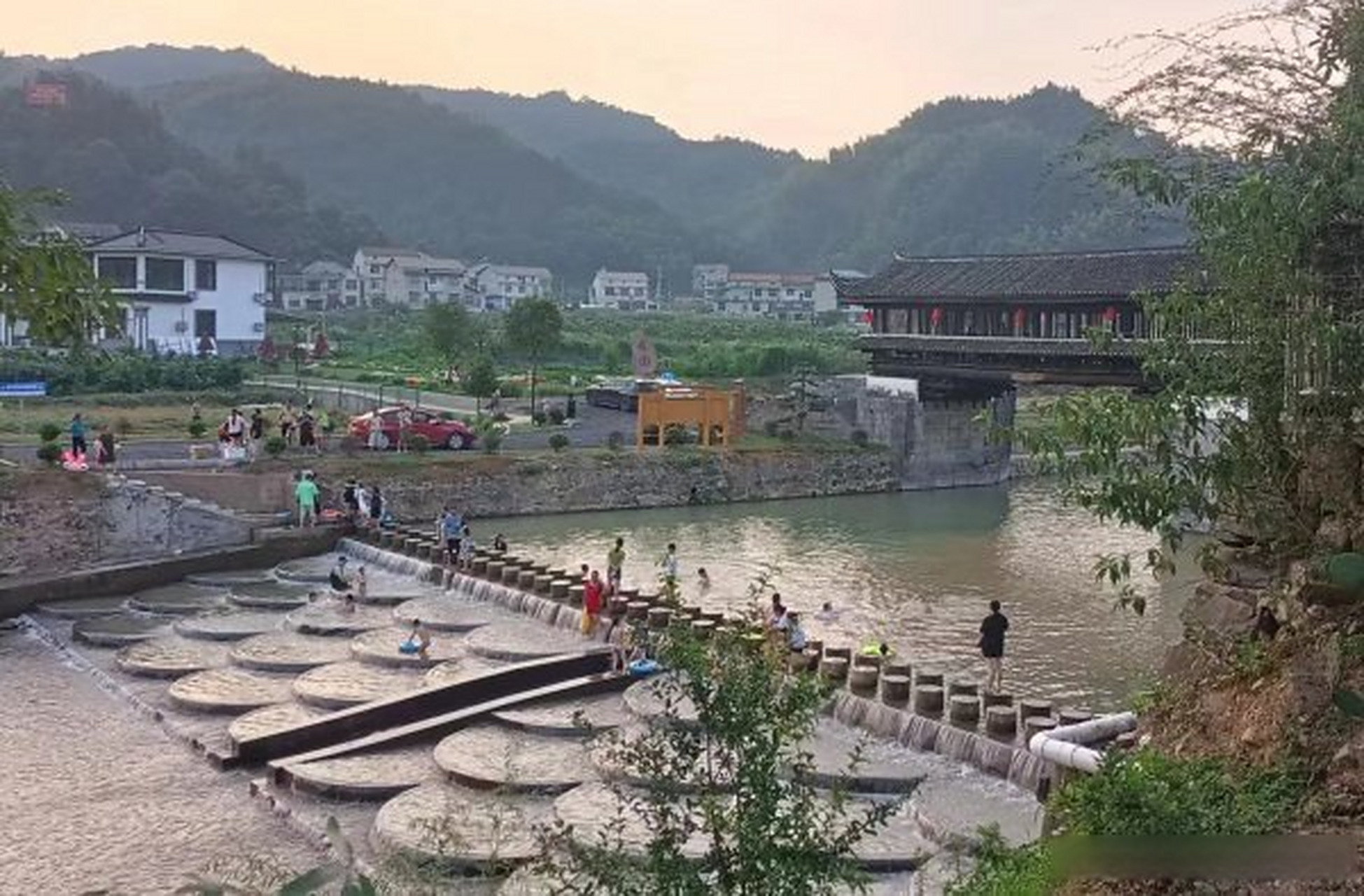 【#马渡村好一个网红打卡地# 】安化县东坪镇马渡村距县城18公里,境内