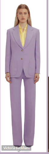 女装舒适雅奢西装霜紫色关键色 霜紫色是介于紫色和灰色之间的颜色,带