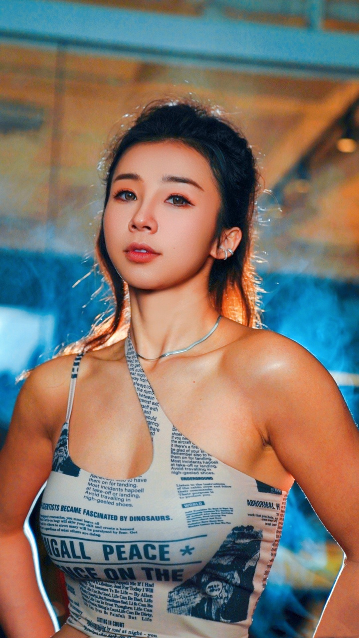 张曼源手机壁纸,张曼源好身材写真组图