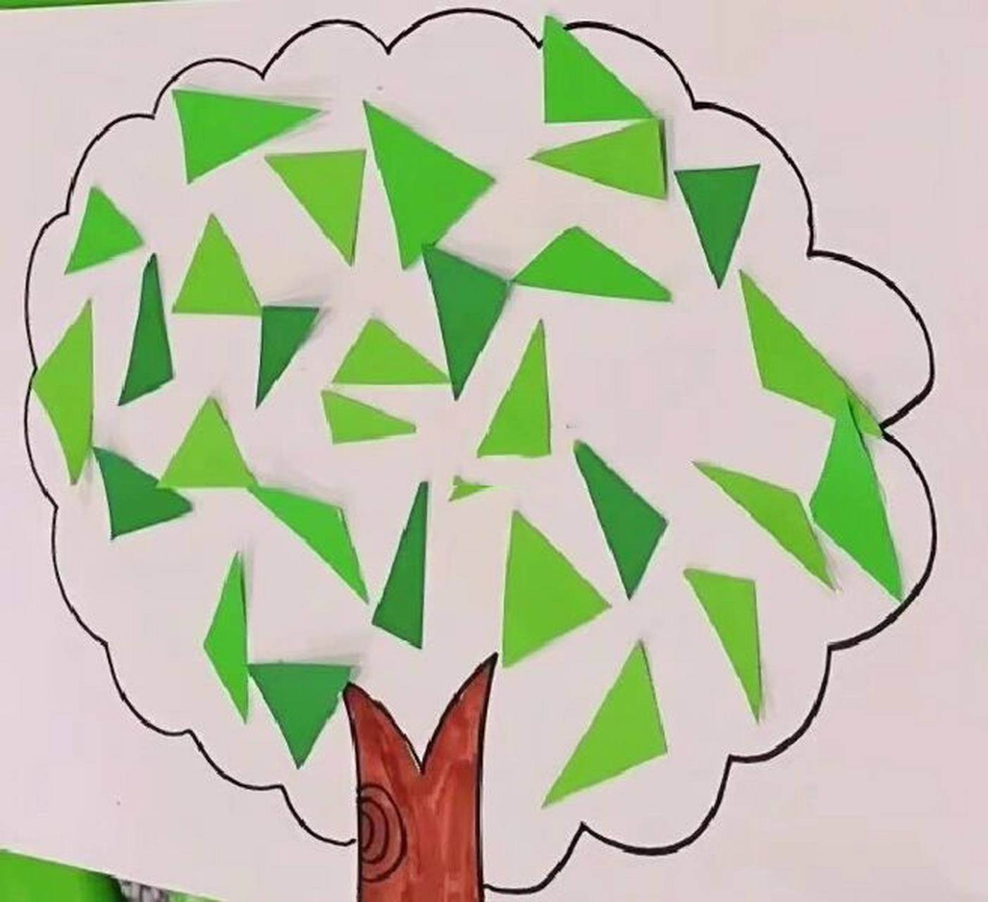 粘贴画《大树》素材/可打印