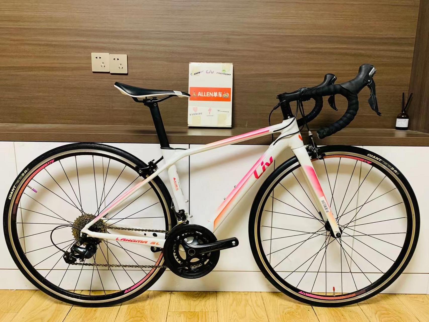 捷安特liv langma sl2女士公路车超轻铝架 碳纤维坐管 碳纤维前叉