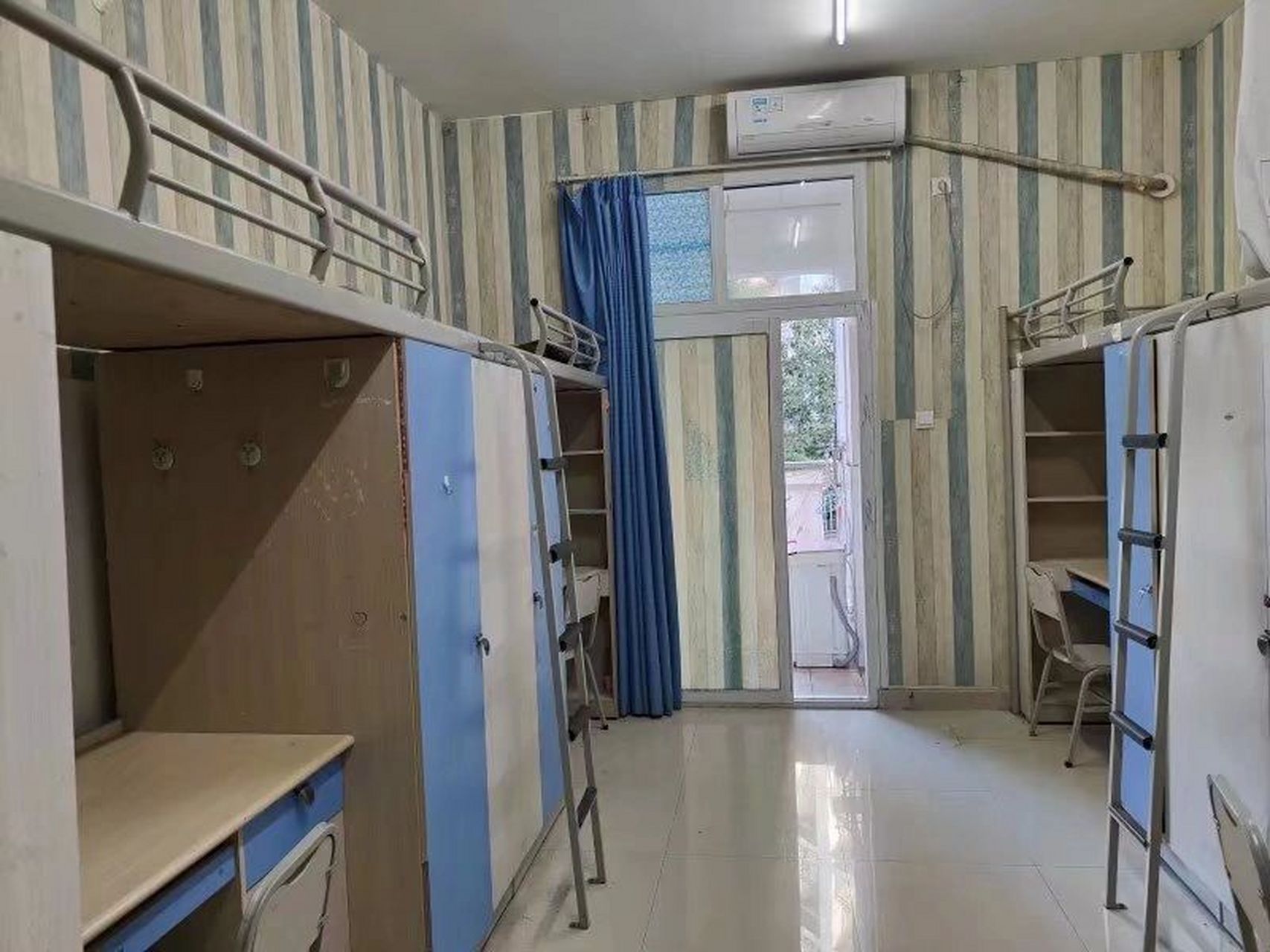 四川民族学院 寝室图片
