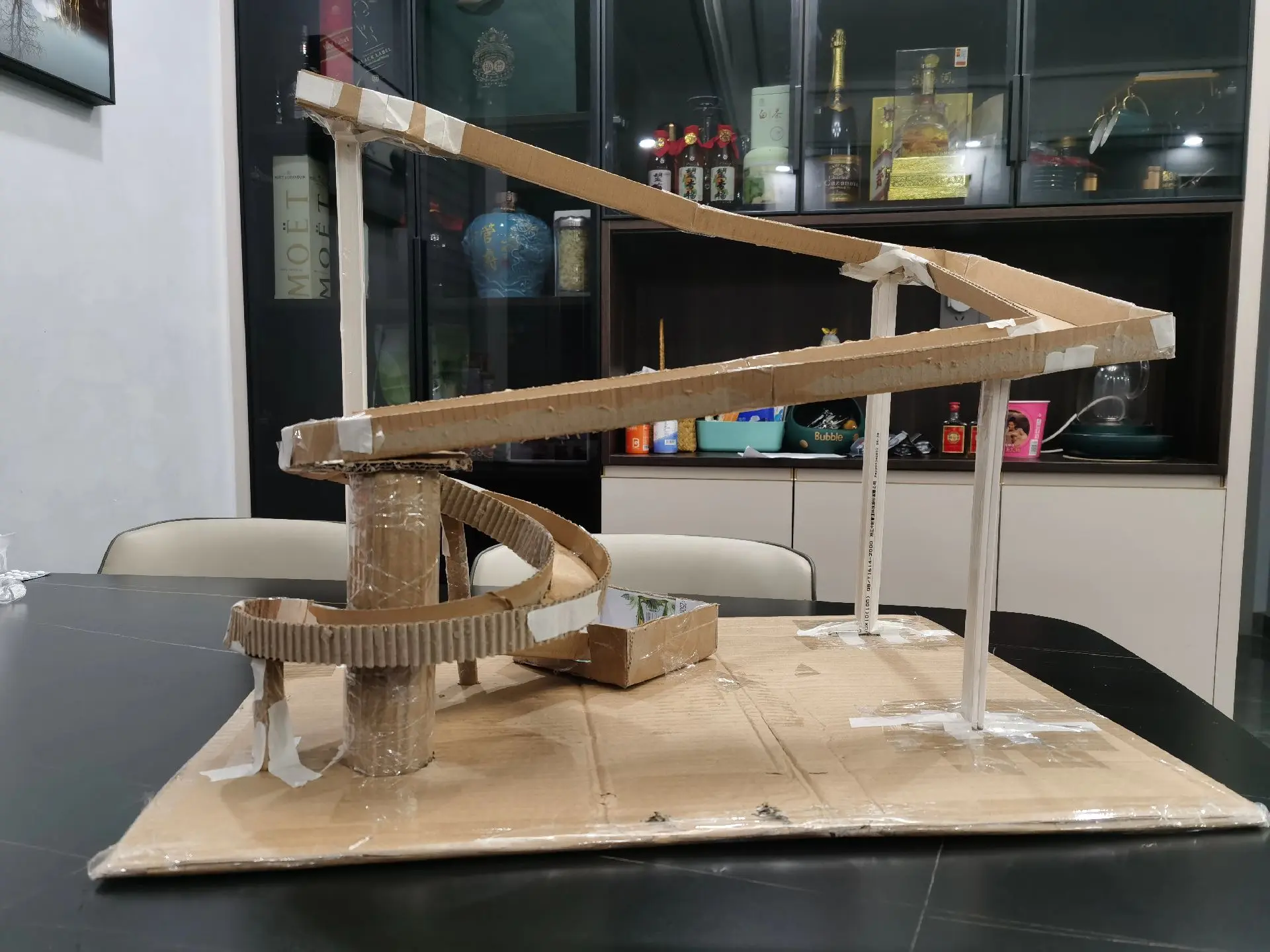 小学三年级的科学作业,陪儿子搞了两个周末,希望这个能及格吧!