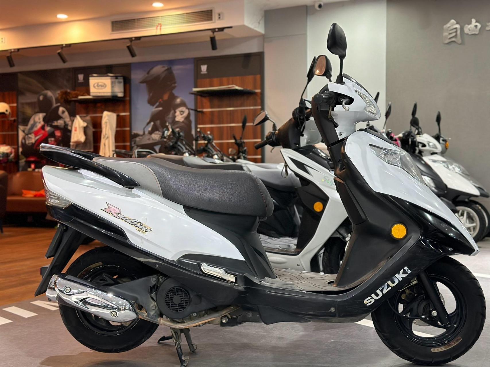 车辆品牌:铃木红宝125 上牌日期:2015 车辆里程:60000 成色:一般