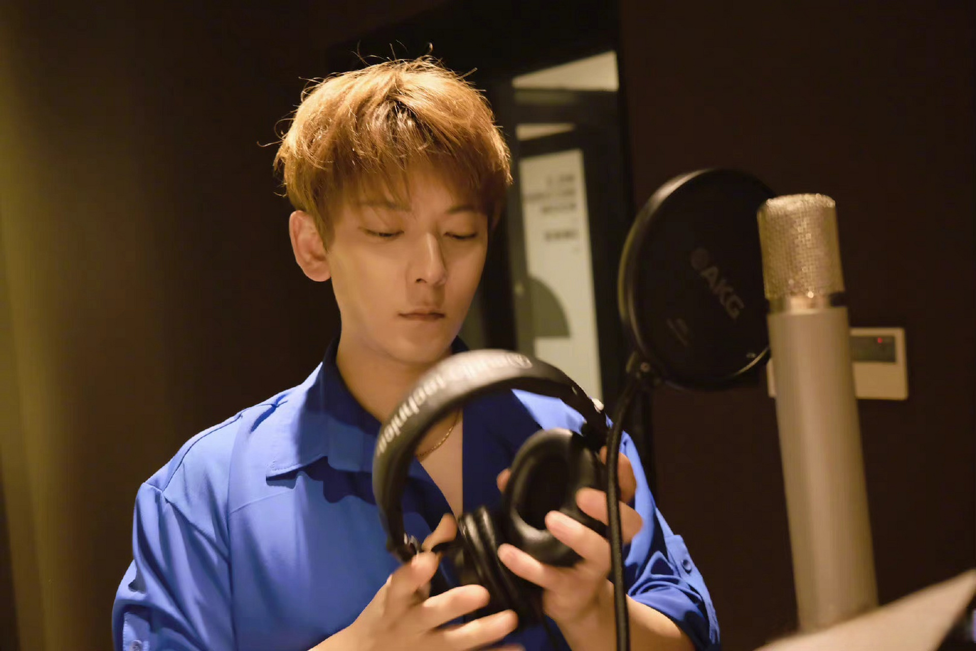 陈翔身材# 和以前比起来陈翔肉眼可见的胖了,而且还是胖了不少,连手