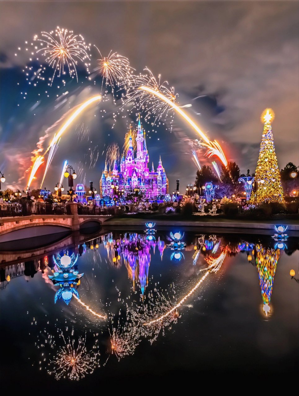 【迪士尼拍照】烟花一定要在这里拍(实测最佳) 不要为了看烟花,早早地