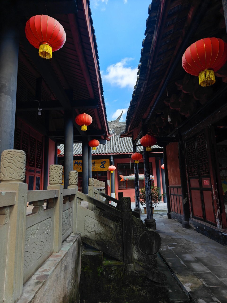 资中宁国寺丨来我的家乡玩一天 资中宁国寺简介 资中宁国寺始建于东汉