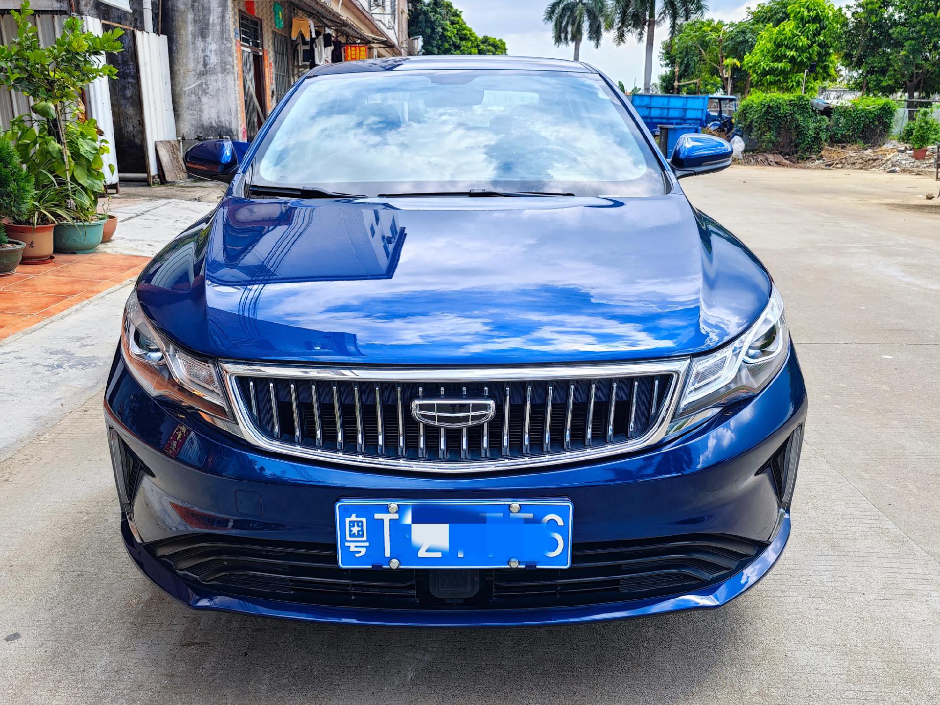 2021年7月上牌的一手私家车,吉利帝豪gl1