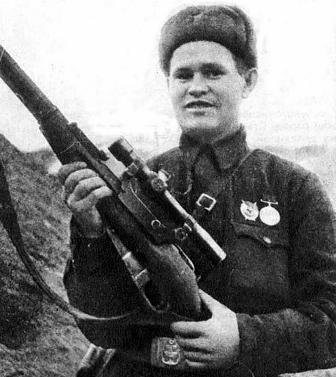 瓦西里·扎伊采夫:斯大林格勒战役最著名的狙击手