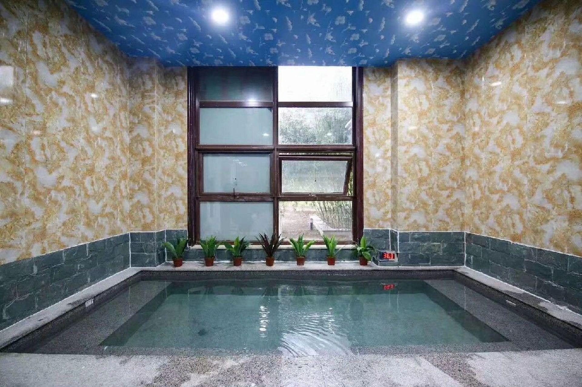 北京探店蓝调庄园温泉 【蓝调庄园温泉】49/69/99/39元购买门市价108