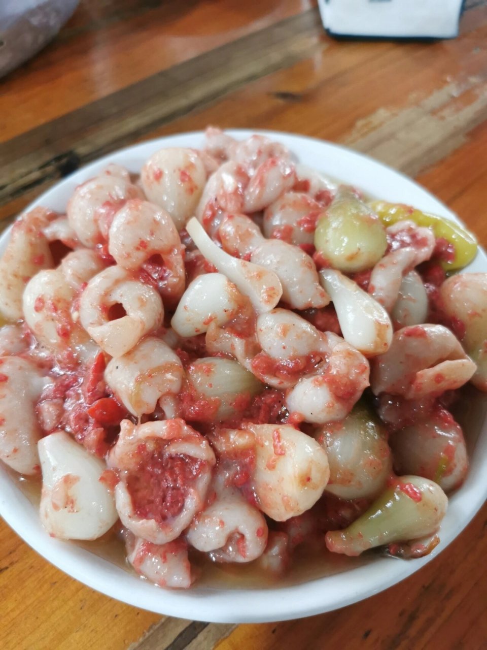 广西桂平美食之酒糟猪大肠 周一周二带着家人和狗宝自驾去了桂平西山